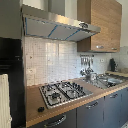 Nuova Casa Vacanze Nonna Prassede Con Giardino E Posto Auto Lecco Exterior foto